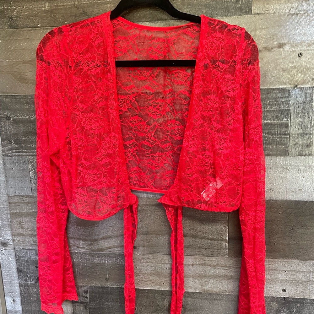 Ladies 2 piece lace lingerie, top ties as do panties tie on each side
